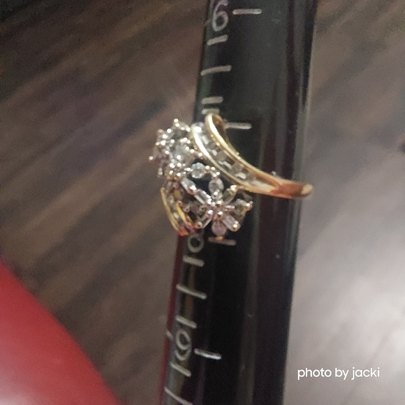 10k gold & genuine diamonds waterfall flowers ring, size 7.5 - Picture 3 of 8